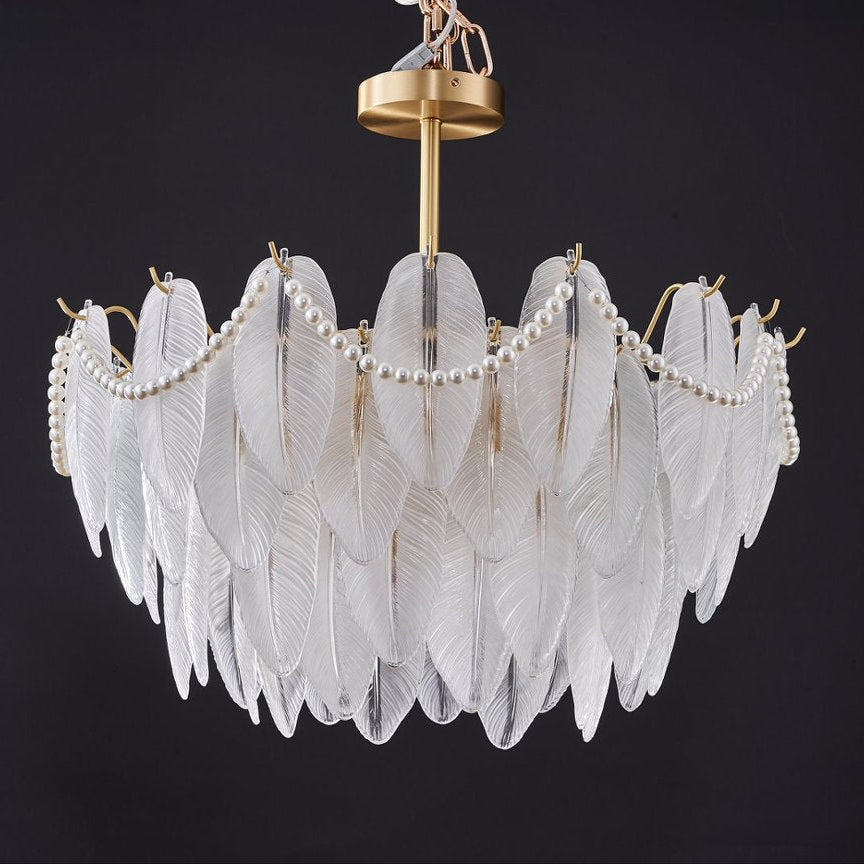 Plume Pearl Chandelier Glowryte