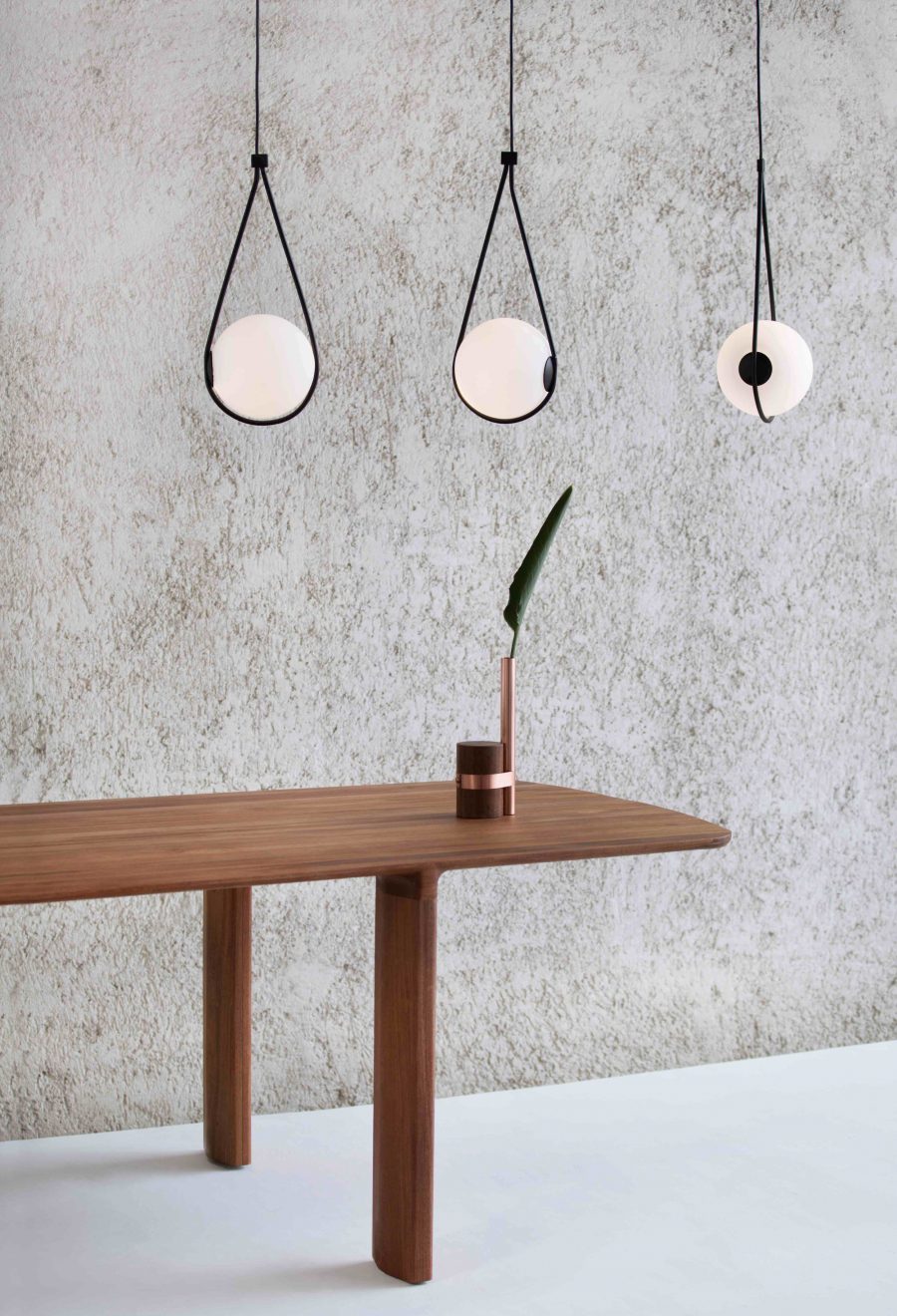 Orla Loop Globe Pendant Glowryte