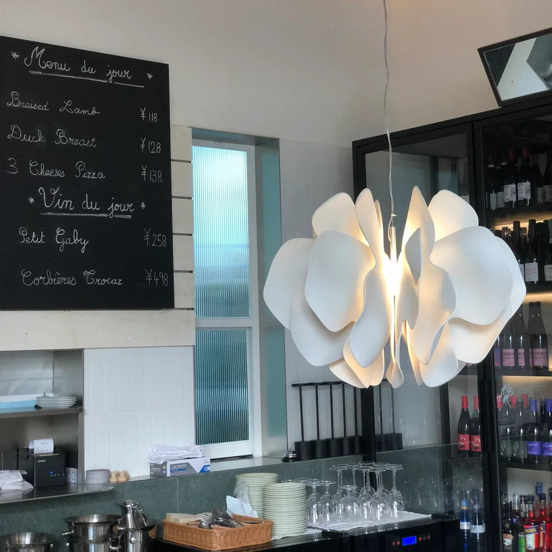 Kitchen Island & Bar