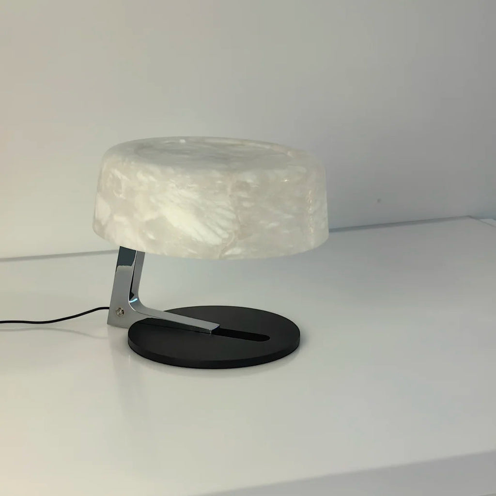 Luma Alabaster Table Lamp Glowryte