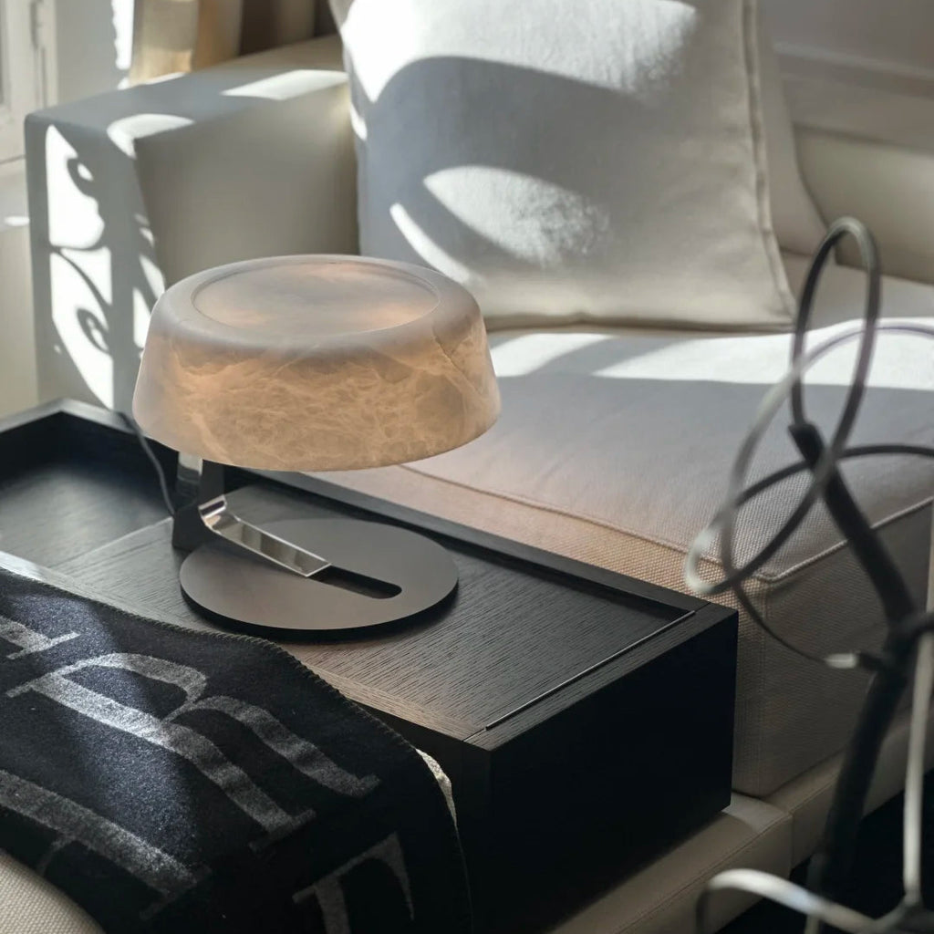 Luma Alabaster Table Lamp Glowryte