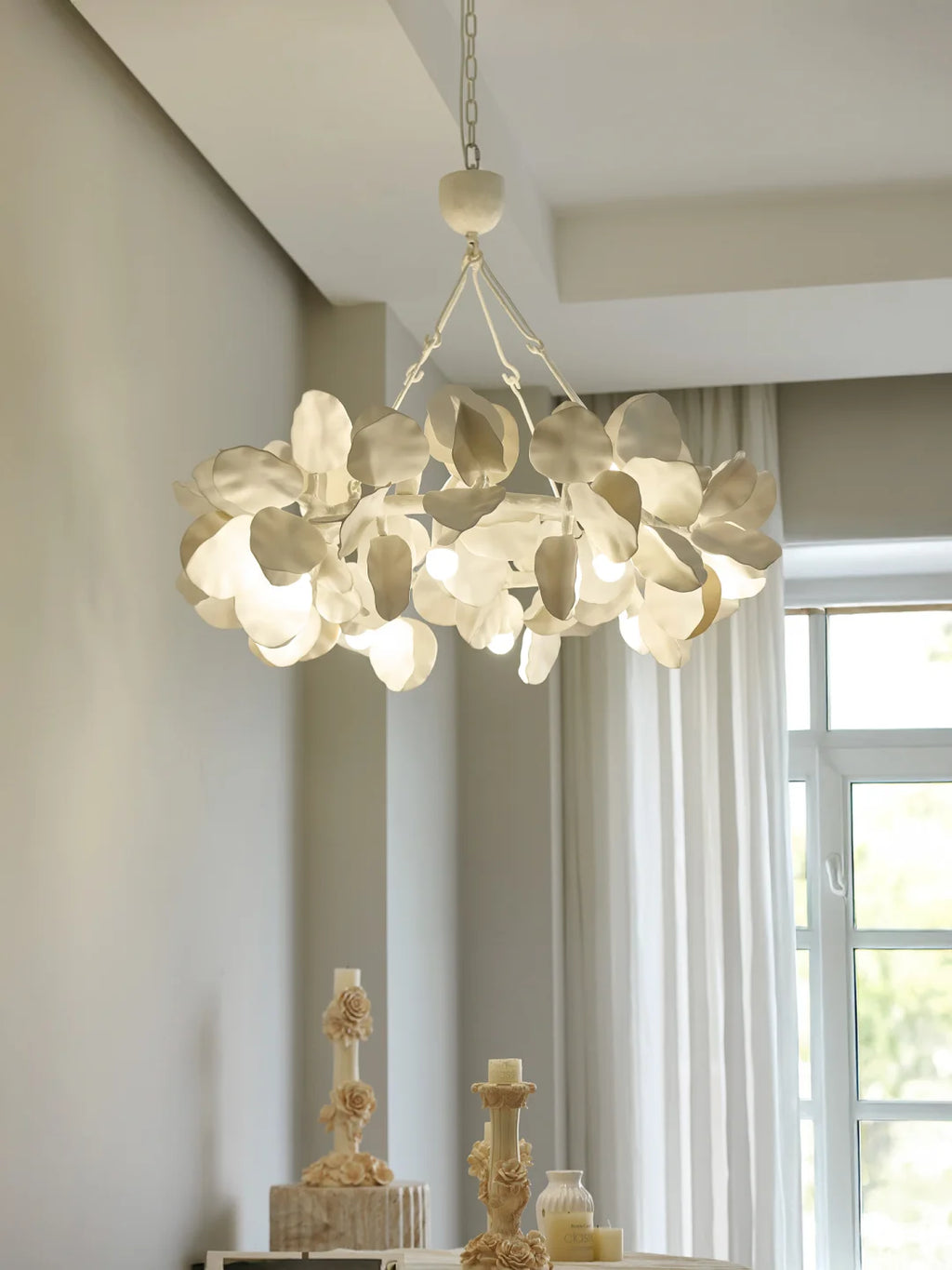 Sculpted Petal Chandelier Numbo