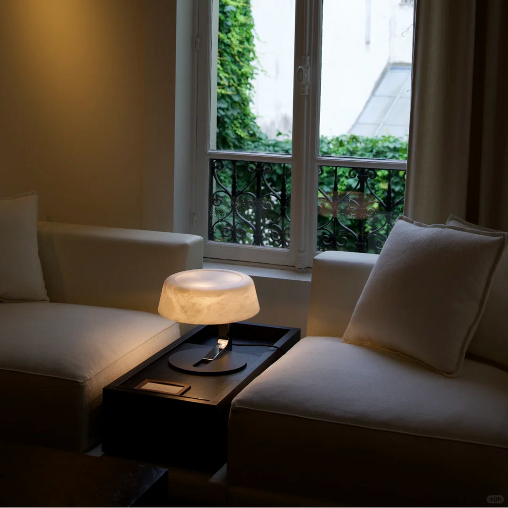 Luma Alabaster Table Lamp Glowryte