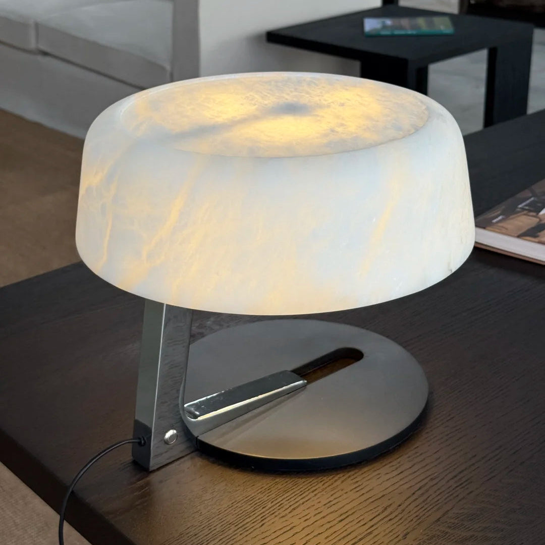 Luma Alabaster Table Lamp Glowryte