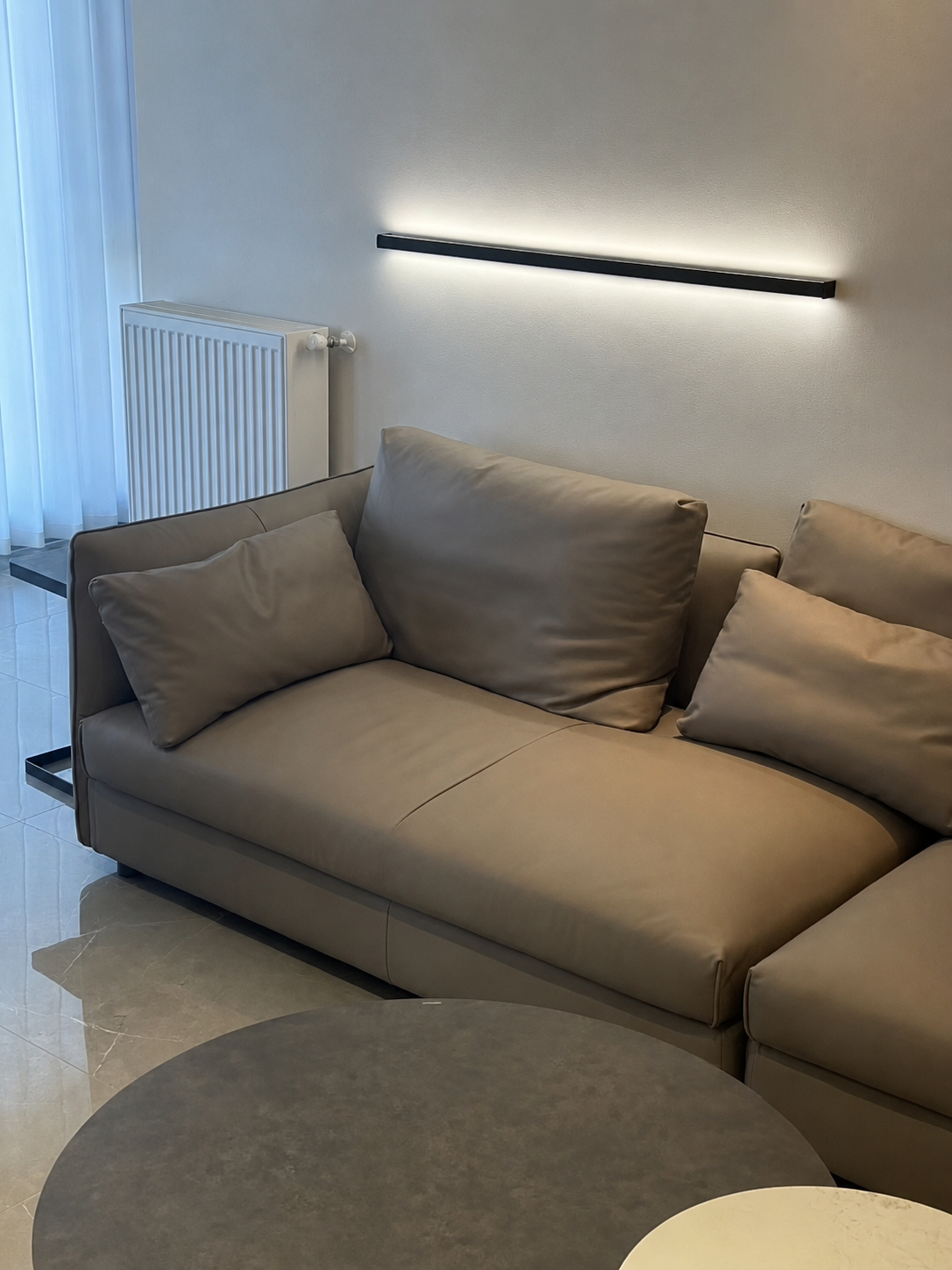 Slim Linear LED Wall Sconce Glowryte