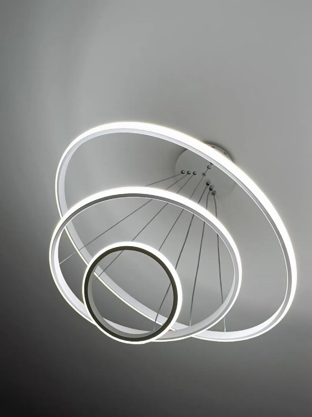 Vela Ring Chandelier Glowryte