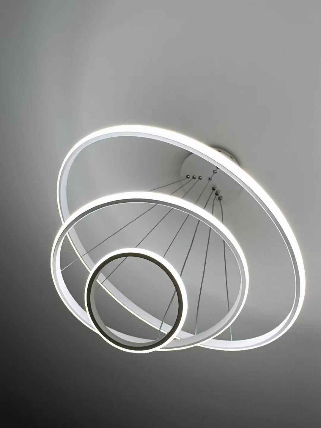 Vela Ring Chandelier Glowryte