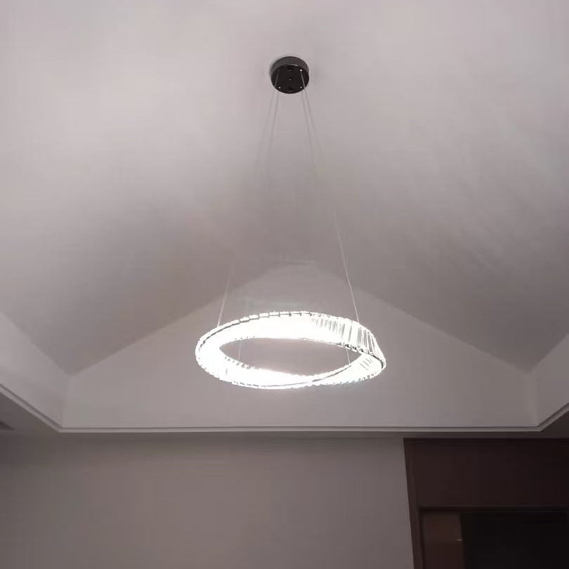 Vela Flow Chandelier Lumiora