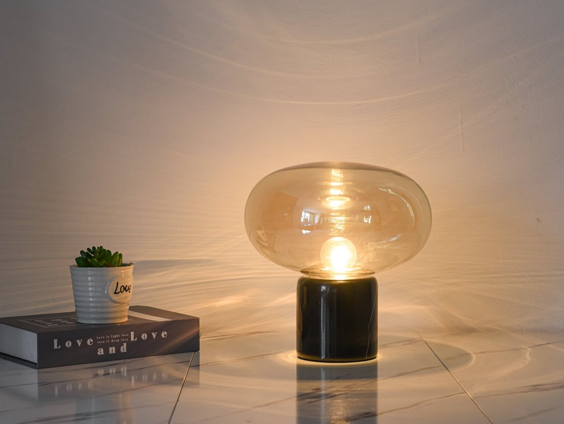 Luma Table Lamp Glowryte