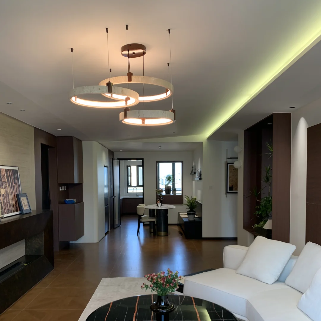 Strata Travertine Ring Chandelier Glowryte