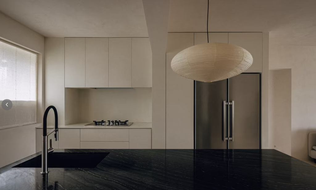 Akari Washi Rugby-style chandelier Glowryte