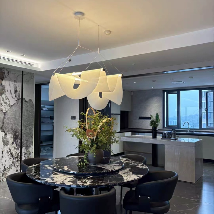 Modern Dining Room Centerpiece