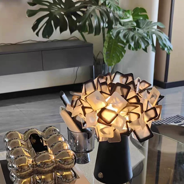 Asteria Geometric Blossom Table Lamp Glowryte
