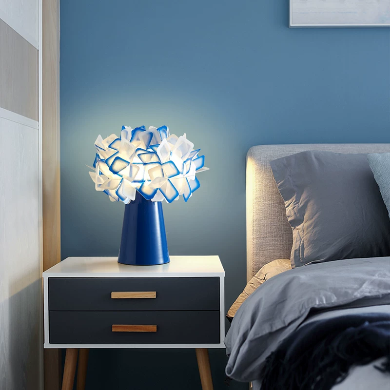 Asteria Geometric Blossom Table Lamp Glowryte