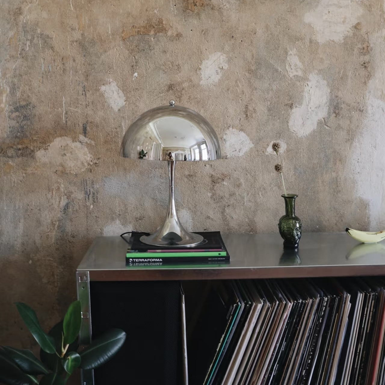 Panthella Mushroom Table Lamp THOMSON