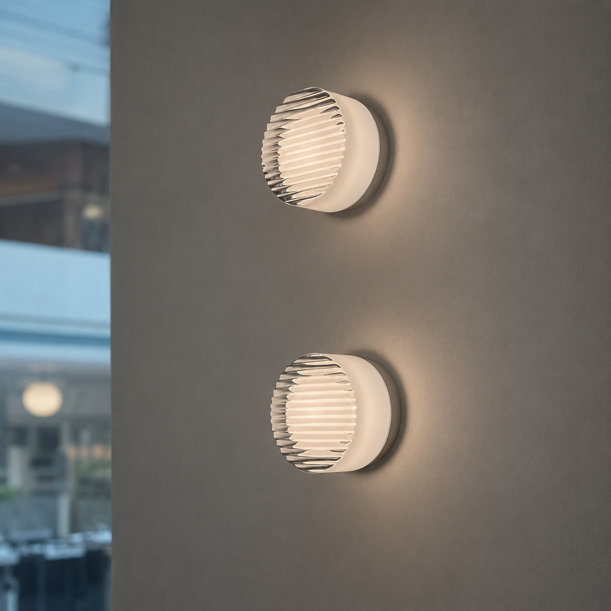 Rille Wall Sconce Dia 5.3" × H 3.2“ (Dia 13.5 × H 8.2 cm) White Glowryte