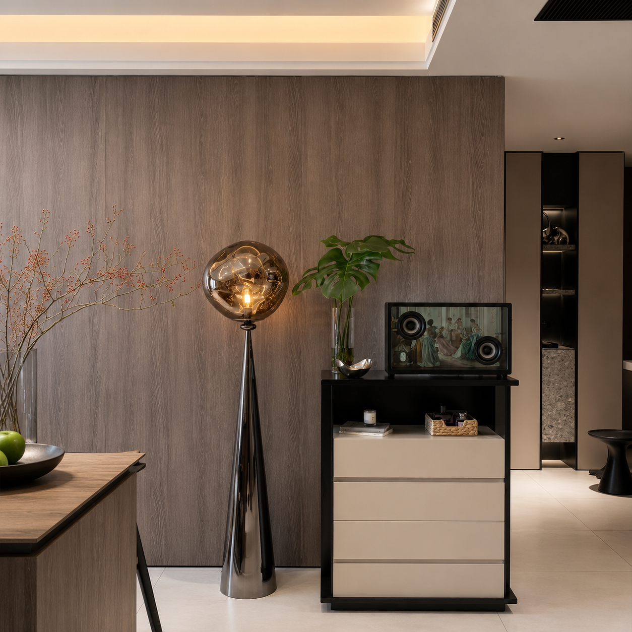 LAVA Melt Floor Lamp Black Small: Dia 11" × H 53.1“ (Dia 28 × H 135 cm) Glowryte