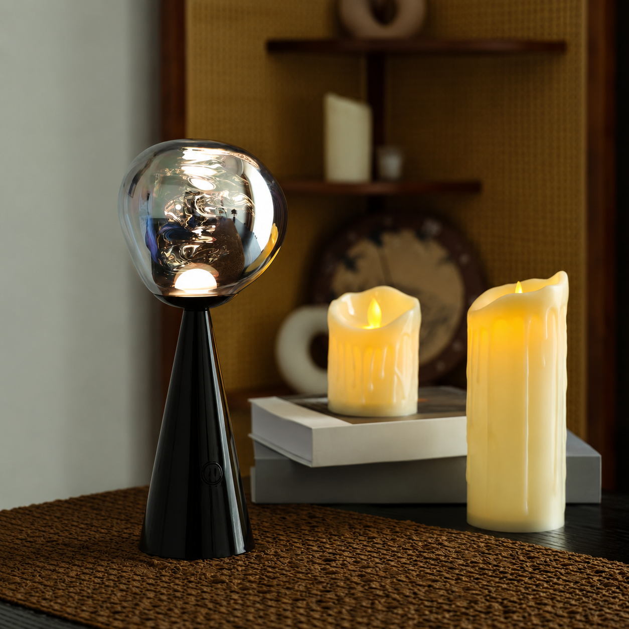 LAVA Cone Table Lamp Dia 5.9“ × H 11.2“ (Dia 15 × H 28.5 cm Black Glowryte