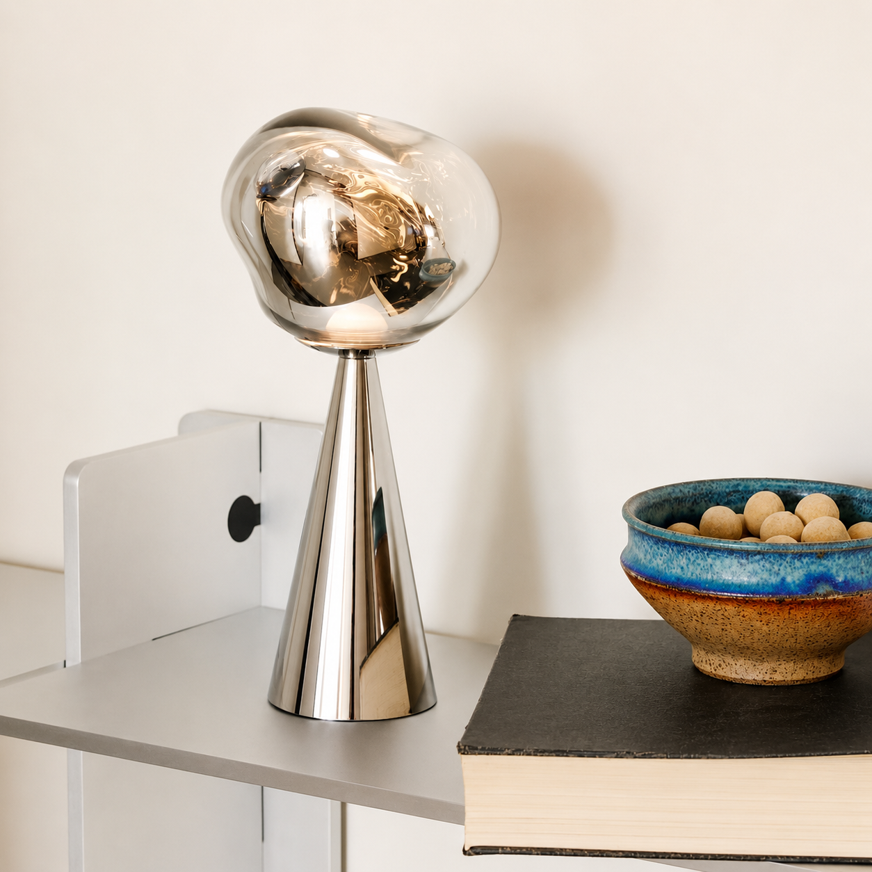 LAVA Cone Table Lamp Glowryte