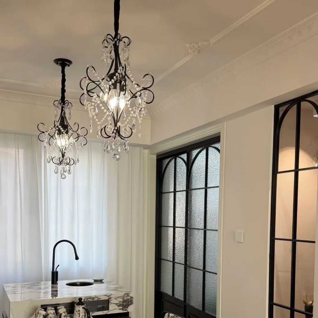Evangeline Vintage Crystal Chandelier Glowryte