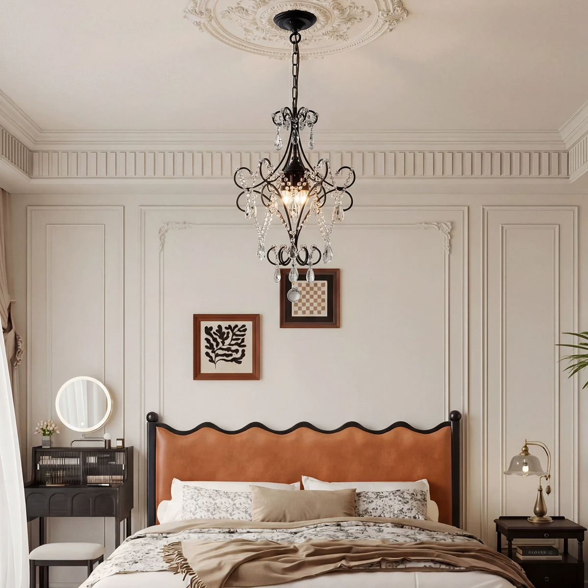 Evangeline Vintage Crystal Chandelier Glowryte