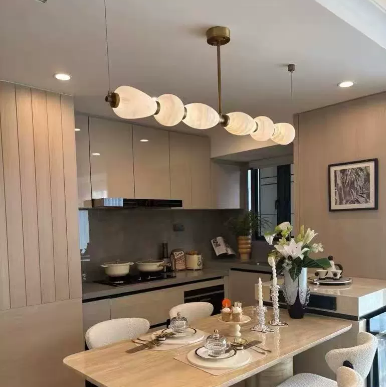 Helia Sculptural Alabaster Linear Chandelier Glowryte
