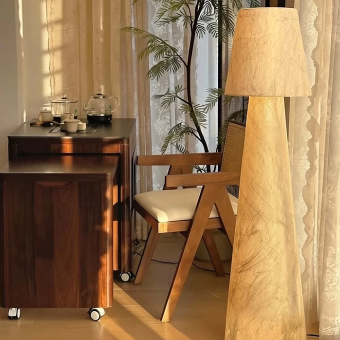 Kanso Tapered Silk Floor Lamp Glowryte