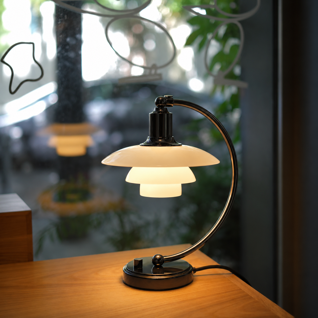 Lumi Vintage Glass Table Lamp Glowryte