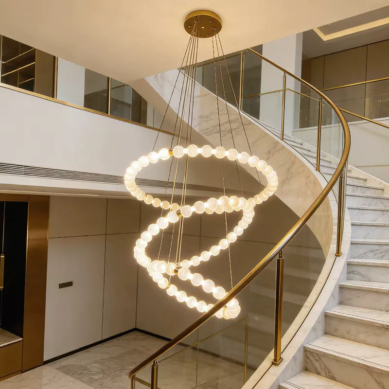 High Ceiling Foyer & Staircase