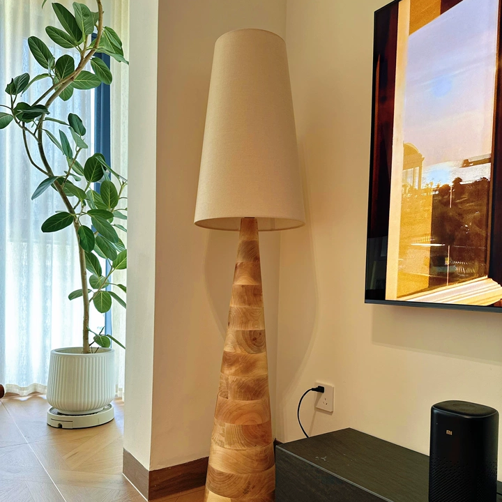 Silas Tapered Wood Floor Lamp Glowryte