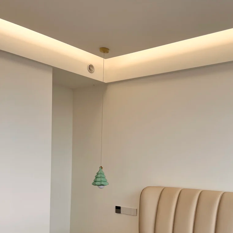 Stella Star-Topped Tree Mini Pendant Light Glowryte