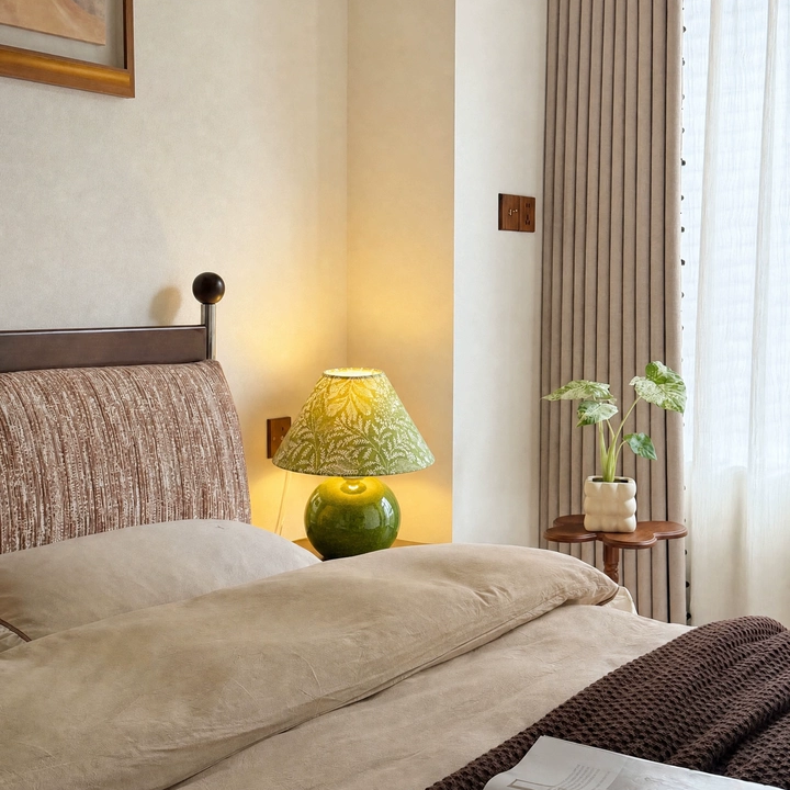Sylva Botanical Ceramic Table Lamp Glowryte
