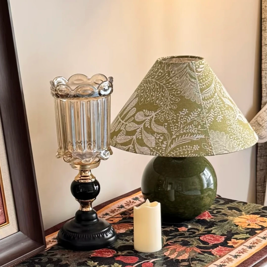Sylva Botanical Ceramic Table Lamp Glowryte