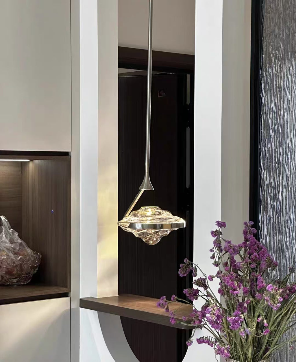 Sculptural Glass Pendant Light Glowryte